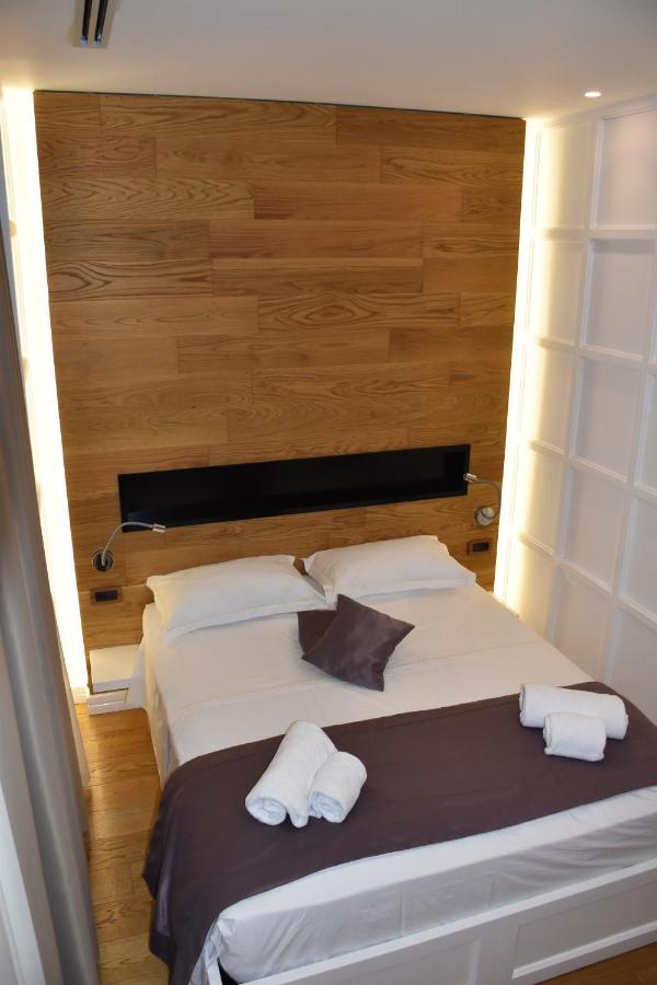 Hotel Ergi'S Durrës Eksteriør billede