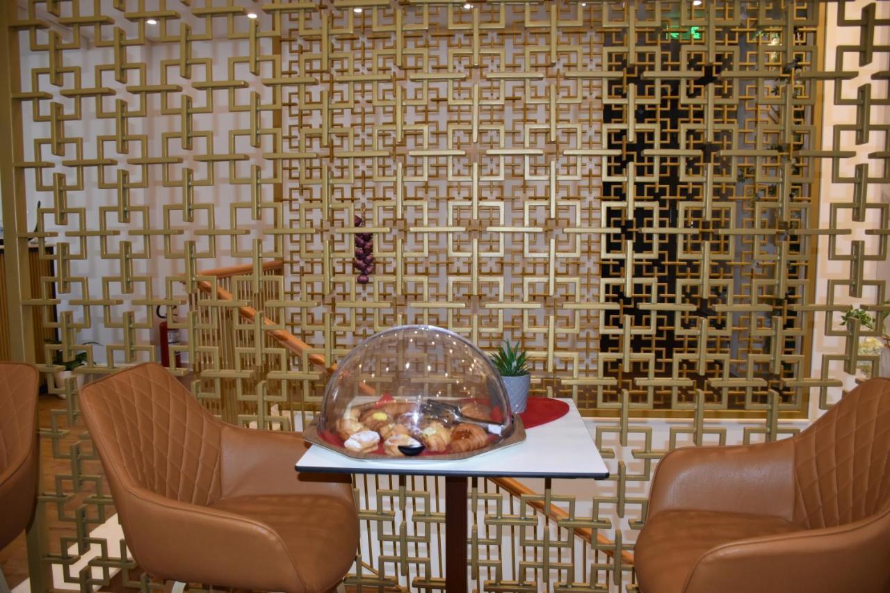 Hotel Ergi'S Durrës Eksteriør billede