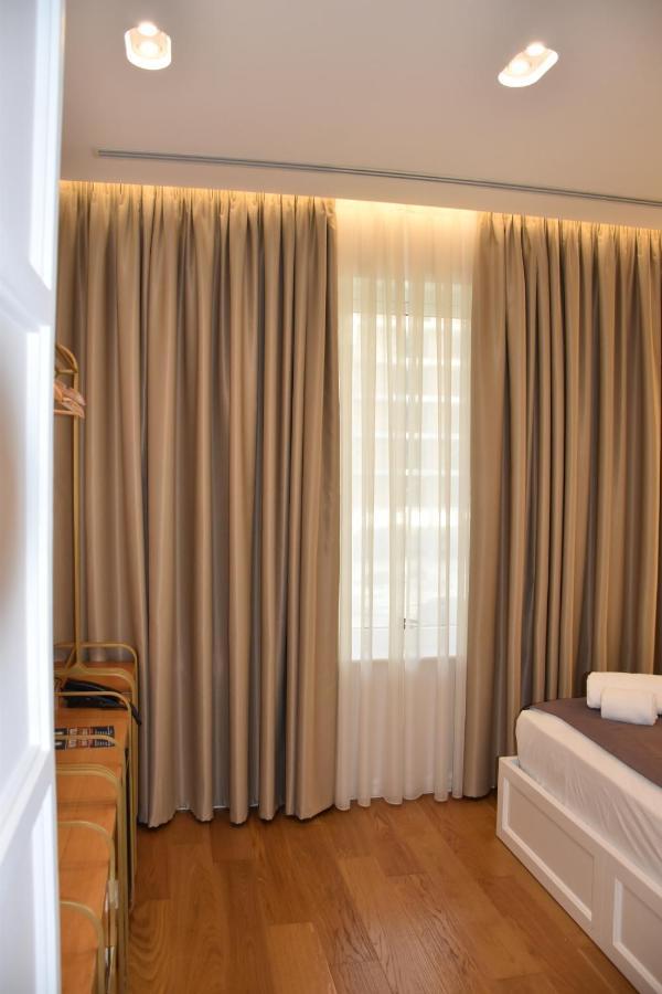 Hotel Ergi'S Durrës Eksteriør billede