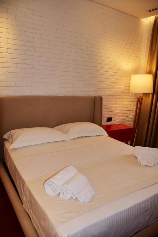 Hotel Ergi'S Durrës Eksteriør billede