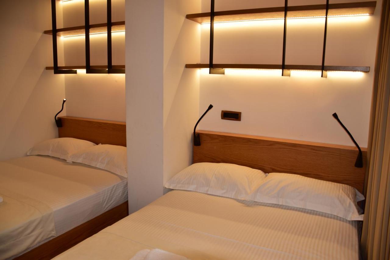 Hotel Ergi'S Durrës Eksteriør billede